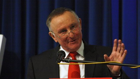 Dr. Frank Thiel